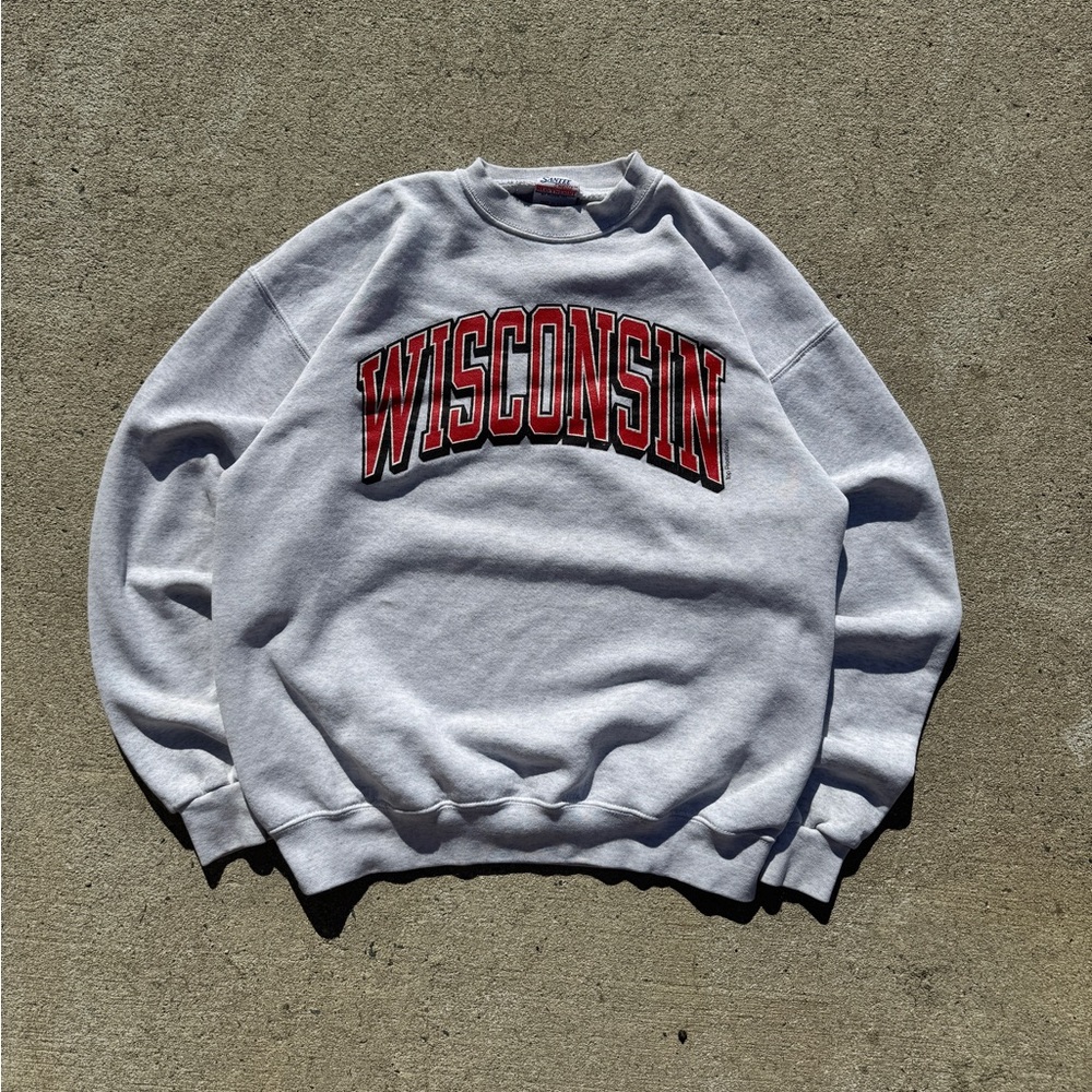 Men’s Vintage 90s Wisconsin Sweatshirt